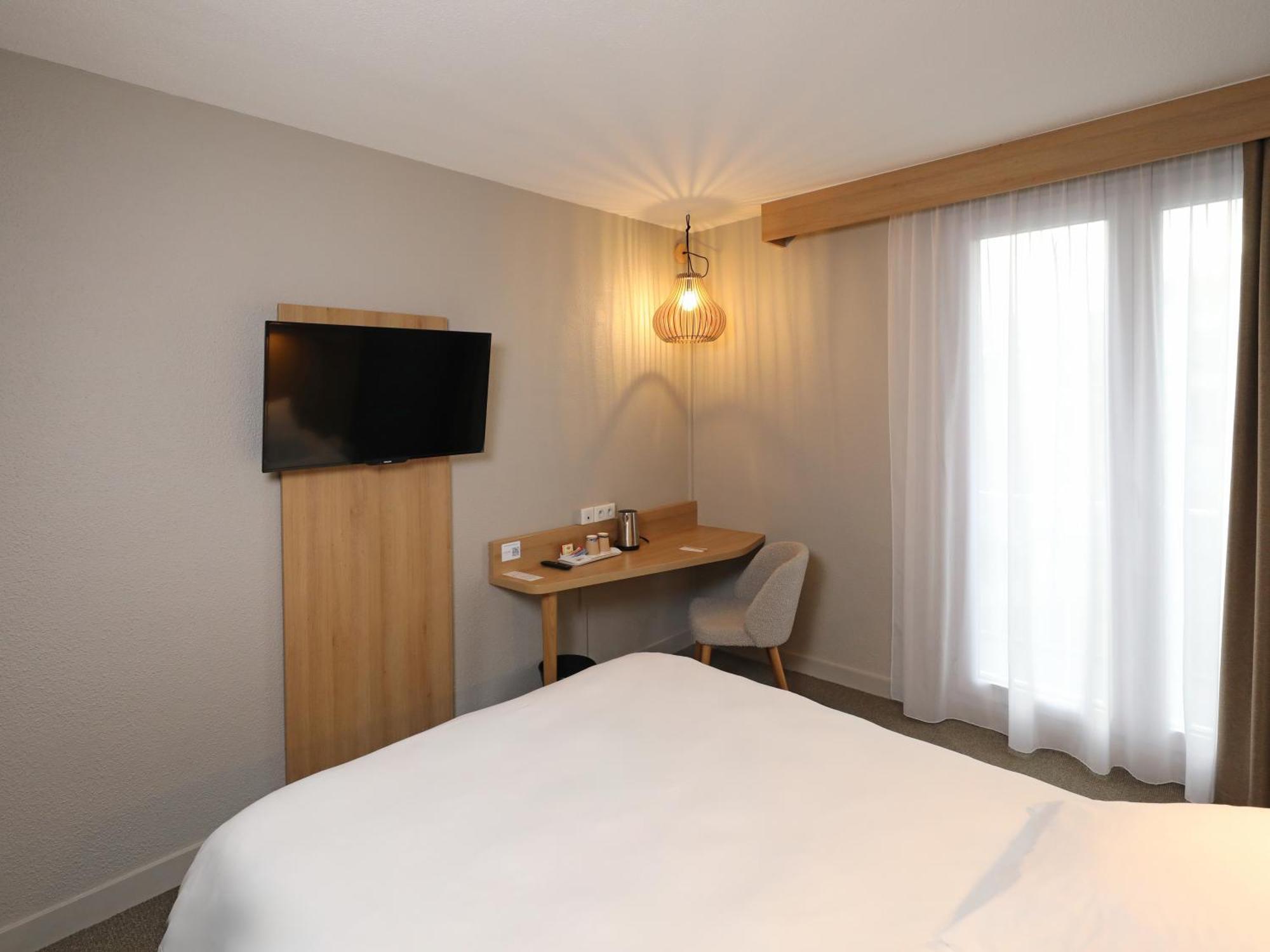 Mercure Centre - Porte De La Baie De Somme Hotel 4*