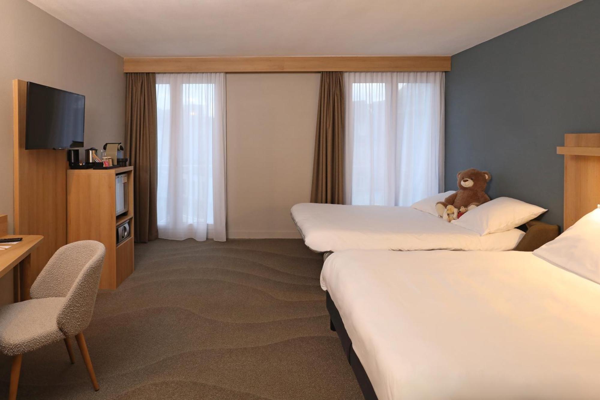 Mercure Centre - Porte De La Baie De Somme Hotel 4*
