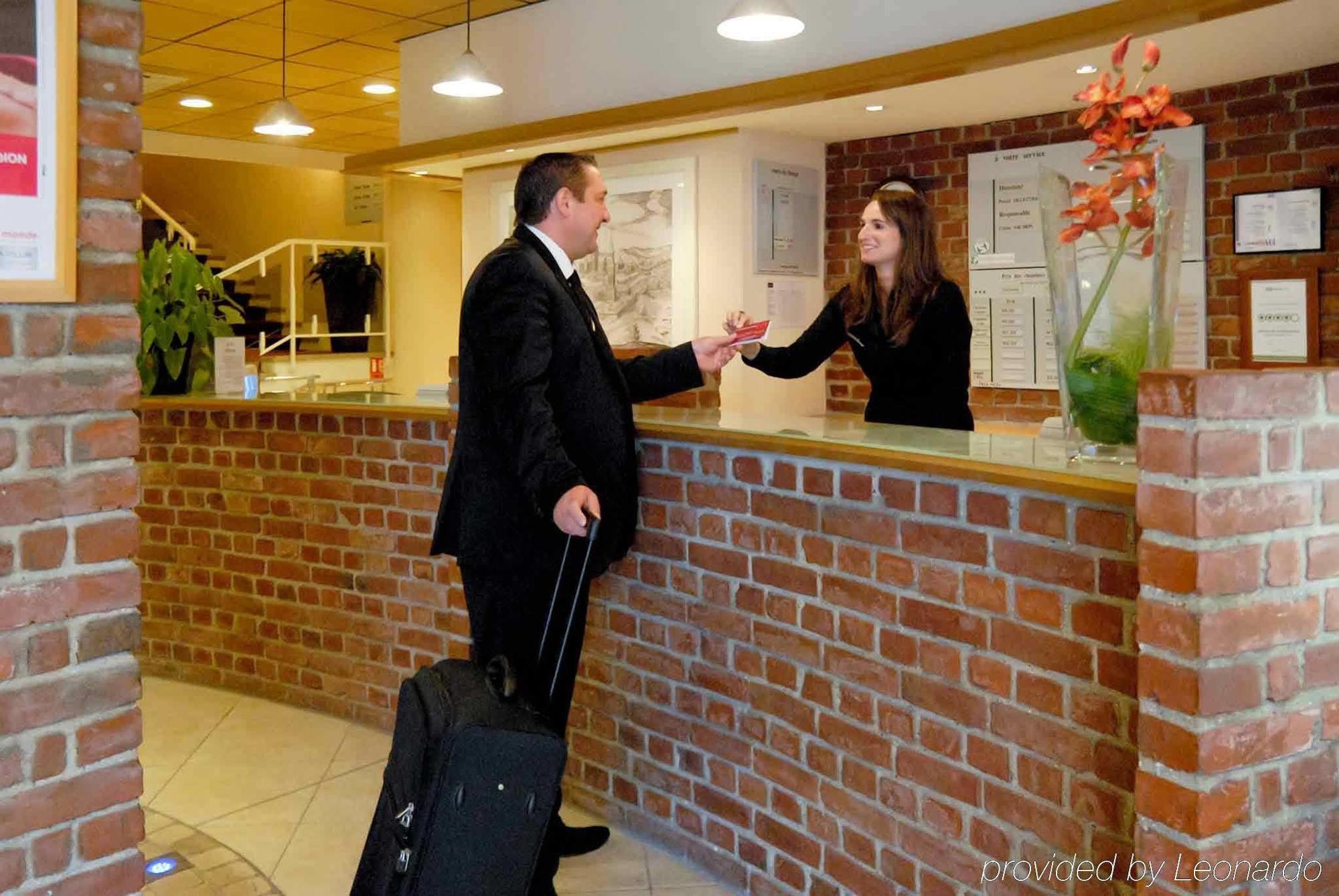 Mercure Centre - Porte De La Baie De Somme Hotel
